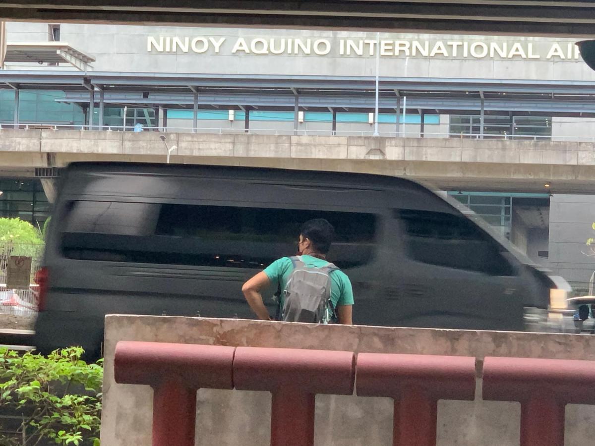 81 Newport Boulevard Cluster 4 - 8F Across Naia Airport, Terminal 3 Pasay Exteriér fotografie