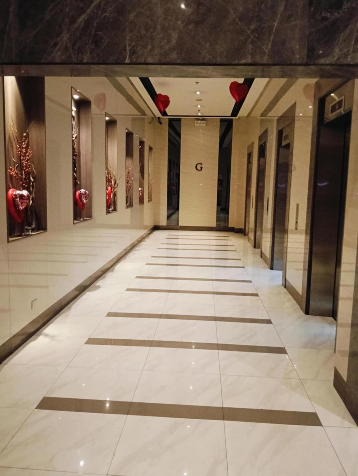 81 Newport Boulevard Cluster 4 - 8F Across Naia Airport, Terminal 3 Pasay Exteriér fotografie